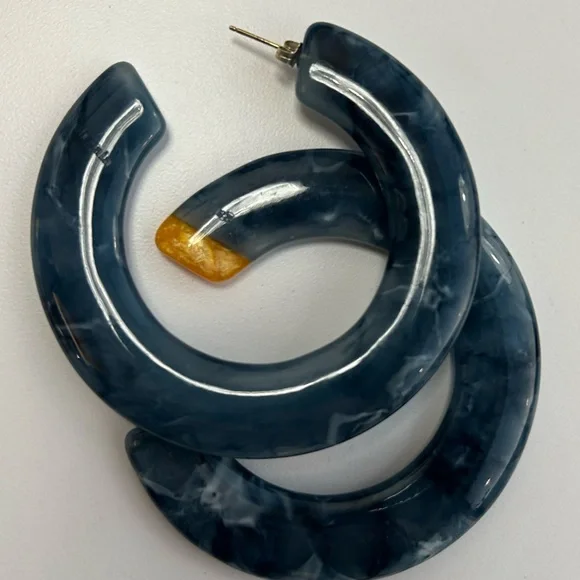 Cult Gaia hoop earrings - blue - Picture 3 of 4